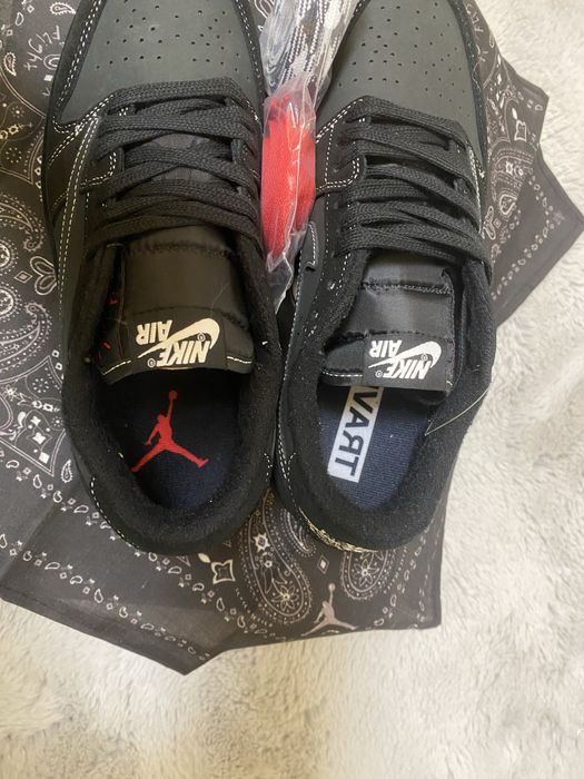 Jordan 1 x Travis Scott Phantom