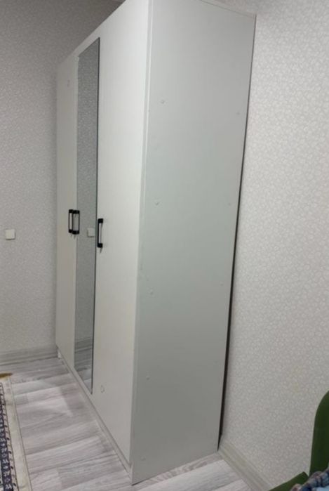 Шкаф для одежды продам