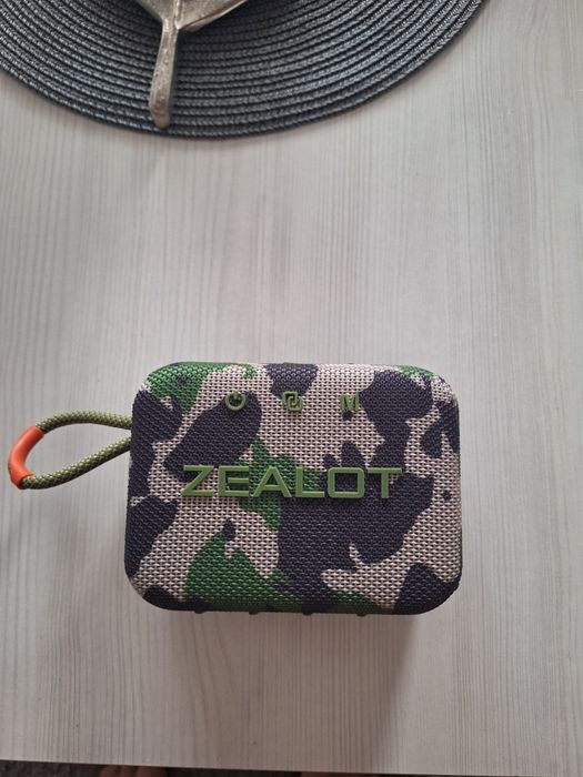 Супер мощна колонка Zealot