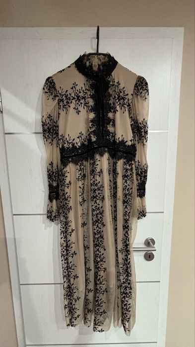 Жестока дамска рокля