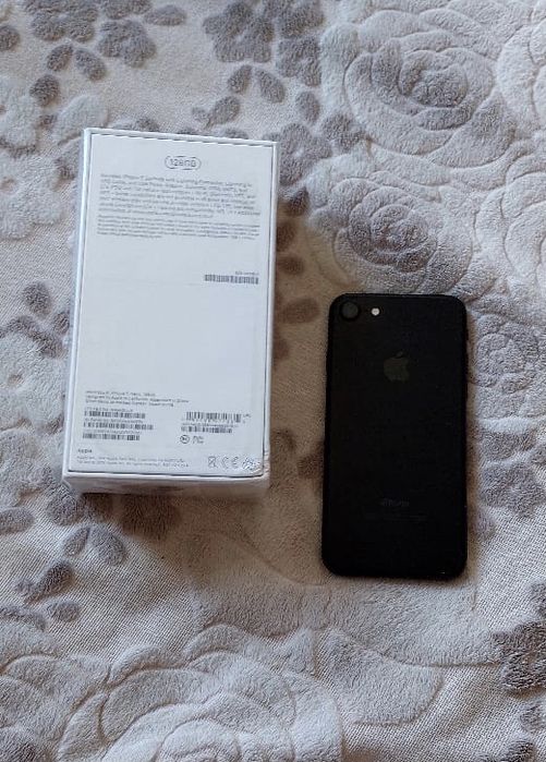 iPhone 7, 128 Gb чёрный