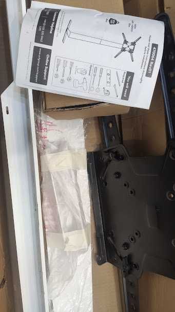 AVF's Against The Wall Standing TV Mount стойка за ТВ