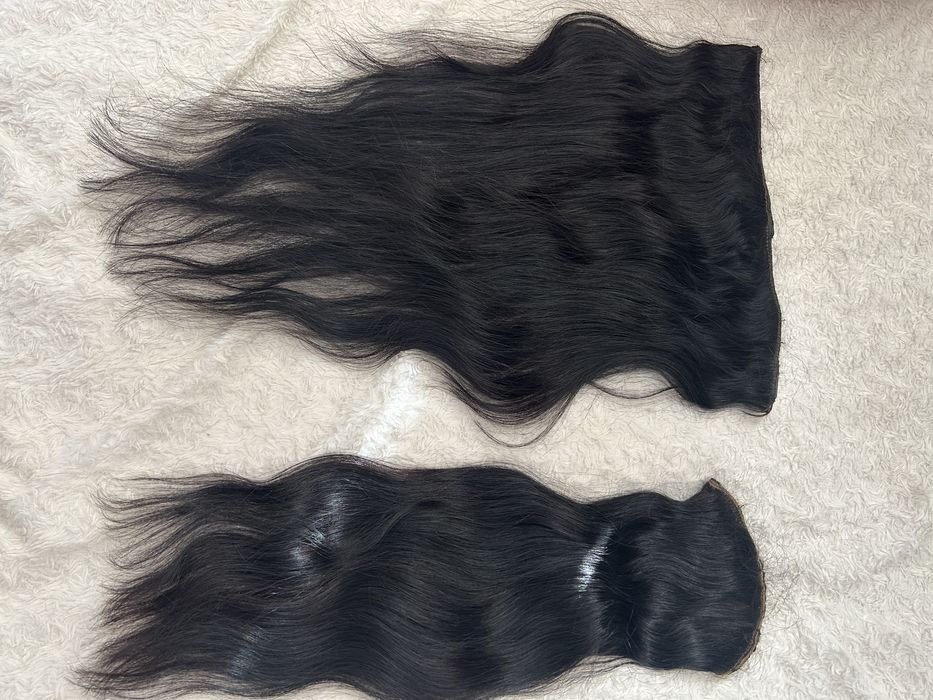 Натуральные волосы на заколках 100 у.е. около 120 грамм .