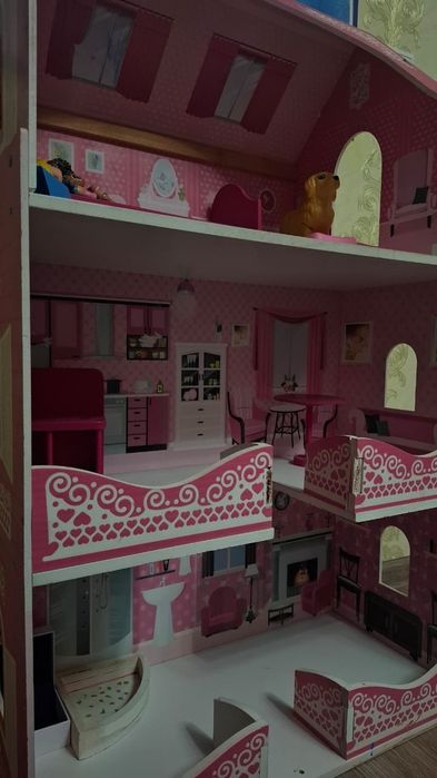 Домик для детей в хорошем состоянии