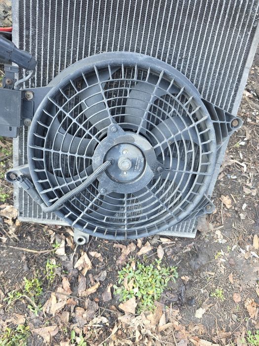 Перка за охлаждане на климатик Kia Carnival 2004 година