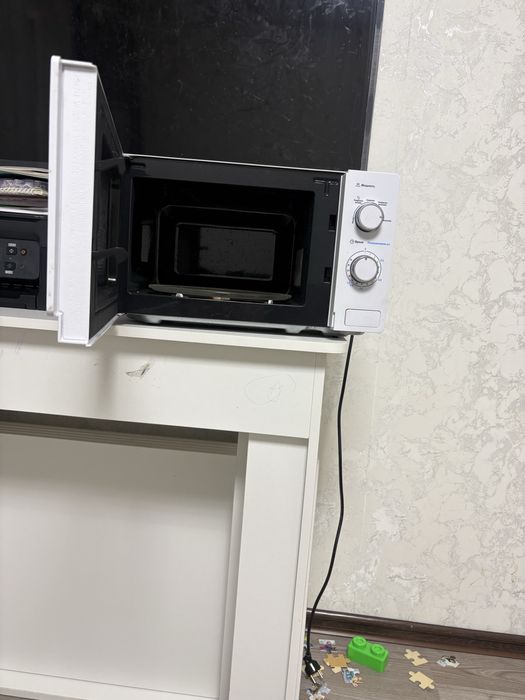 Микроволновая печь Midea MM720