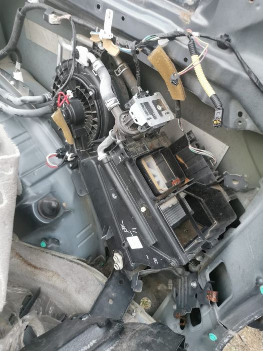 Toyota sienna 2008г запчасти