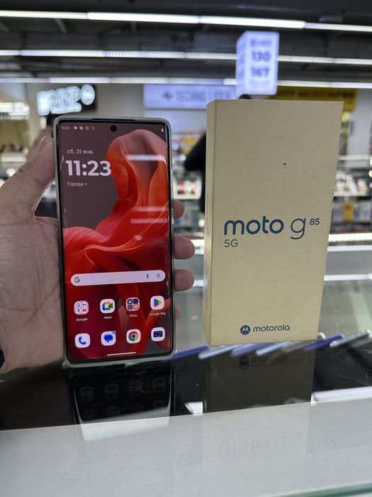 Moto G85 5G.  12/256 как новый е сим есть