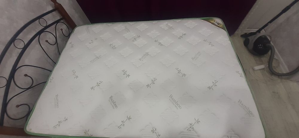 Продам кровать двухместный