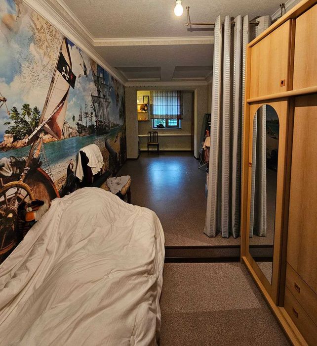 Продам большой кирпичный дом