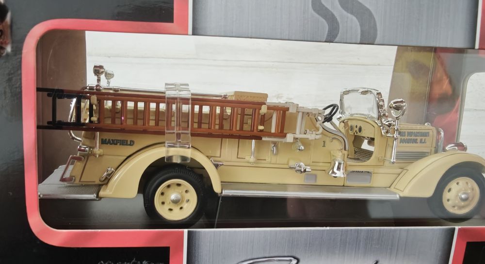 Autospecială Pompieri 1938 AHRENS-FOX VC