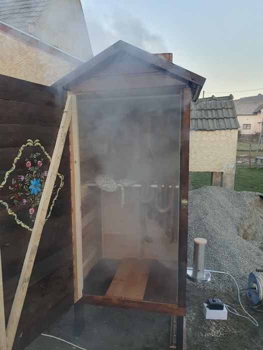 Vand afumatoare traditionala cu generator de fum transport la cerere