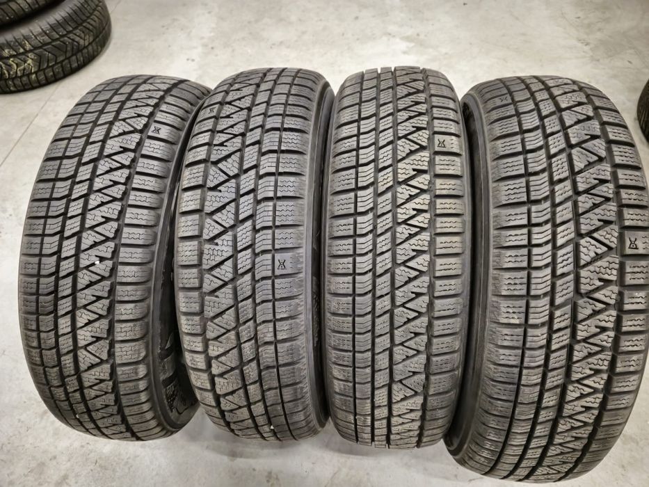 4 anvelope iarna Kumho 195 70 16 ca și noi // rulate max 50km