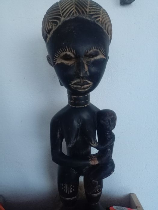 Фотоапарати и други ретро предмети.