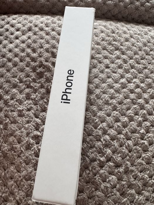 Vand iphone 15,nou(sigilat)