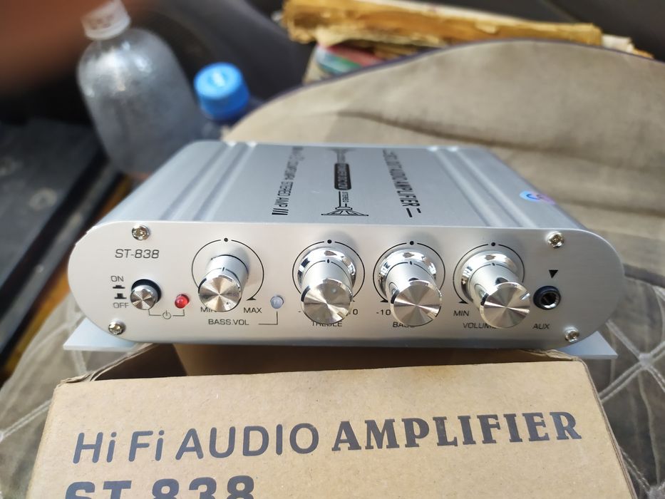 Продам усилитель для автомобиля.