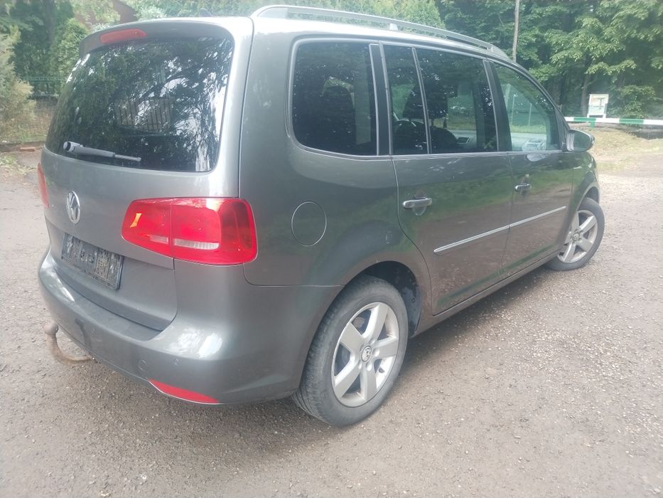 Vînd urgent WV Touran 2011   2.0tdi