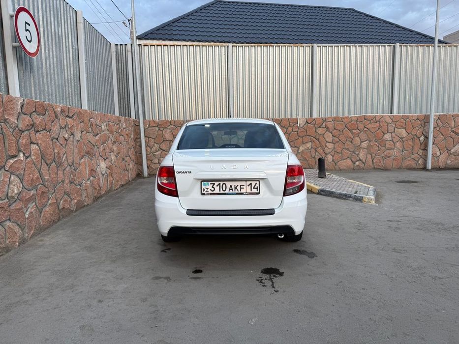Продам Машину  Lada Granta  2019 года