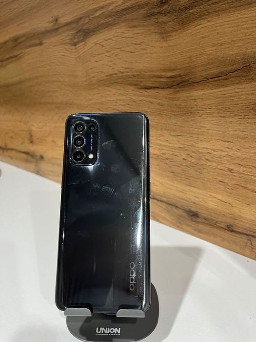 Продам рабочий телефон Орро Reno 5