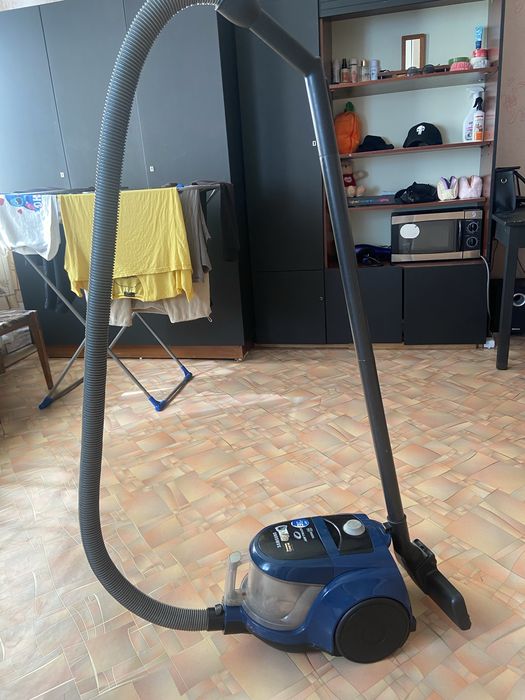 Пылесос б/у в отличном состоянии