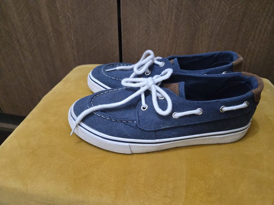 Маратонки обувки 38-40