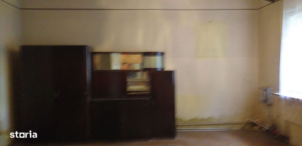 Casă de vânzare cu 3 camere, teren 514 mp, în Oradea