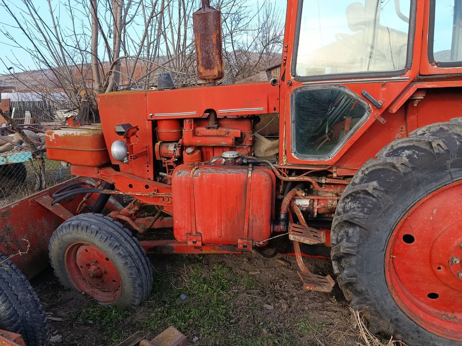 Buldoexcavator Mtz82 Borex