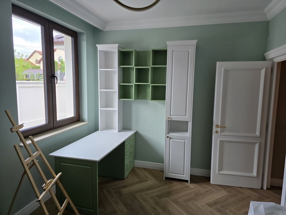 Mobilă la comandă!