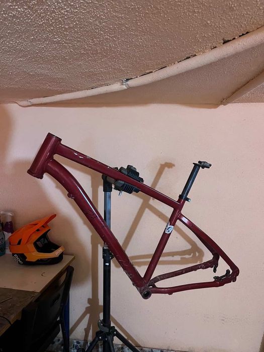 Vând rockrider pe piese