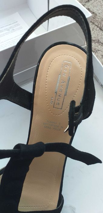 Sandale din piele marimea 37