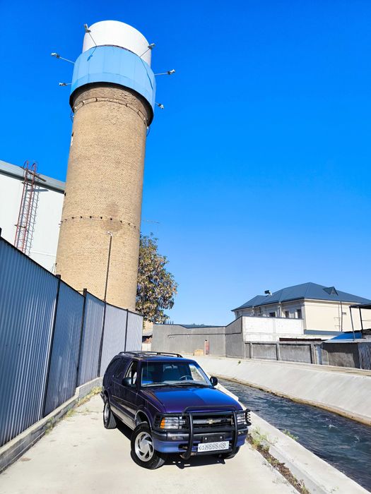 Внедорожник Chevrolet Blazer (S15) американка