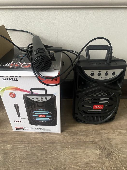 музыкальная колонка