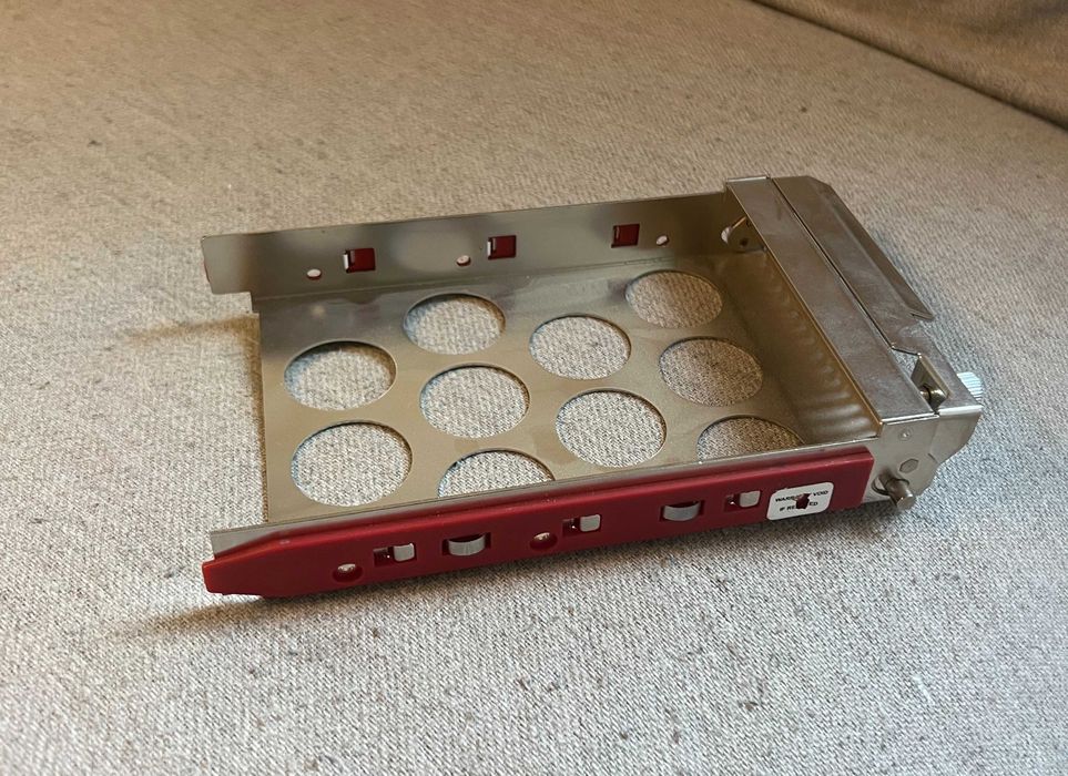 Set 2 rack HDD server 3.5 hot swap caddy Sans Digital TowerRAID