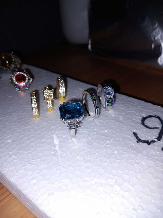 Всичко по 5 лева!Пръстени много добро качество.