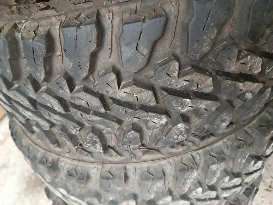 Кални гуми за джип 17 цола