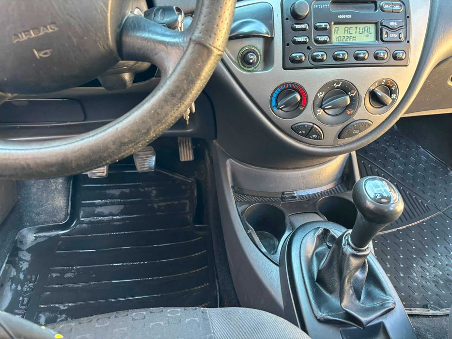 Ford Focus 1.6 benzina