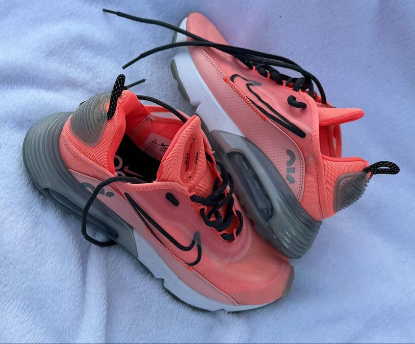 Nike Air Max 2090  Lava Glow Розови 38.5 момер