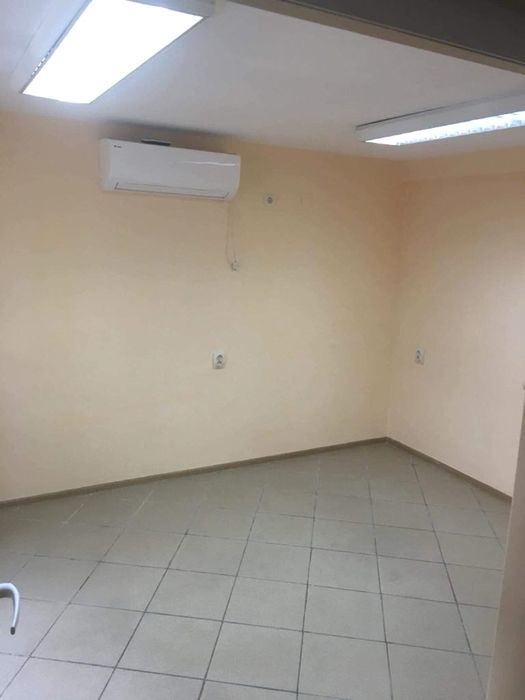 Дава се под наем Офис в Велико Търново, Център - 20 кв.м за 127.5 € - Снимка #2