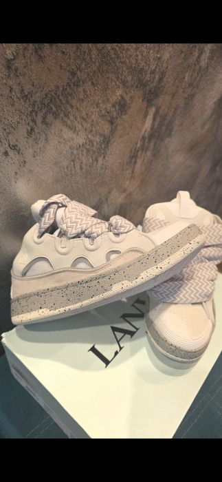 Vând Lanvin curb   42  White