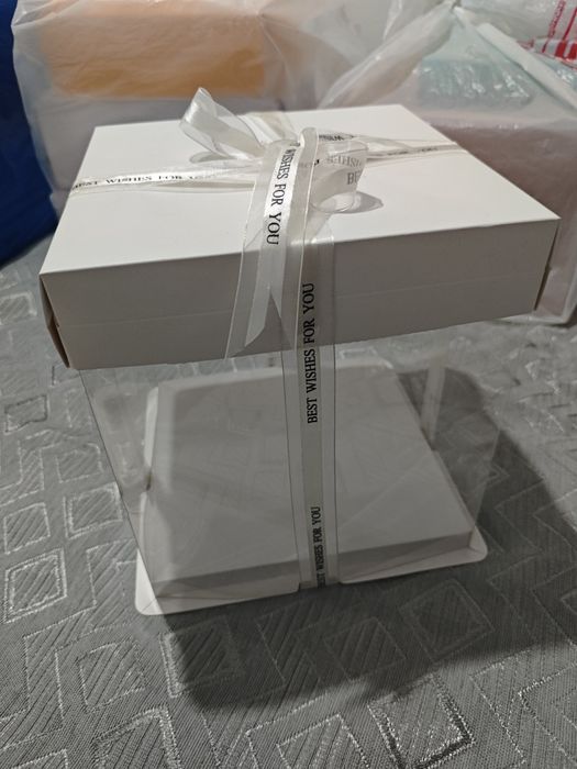 Подарочный коробка