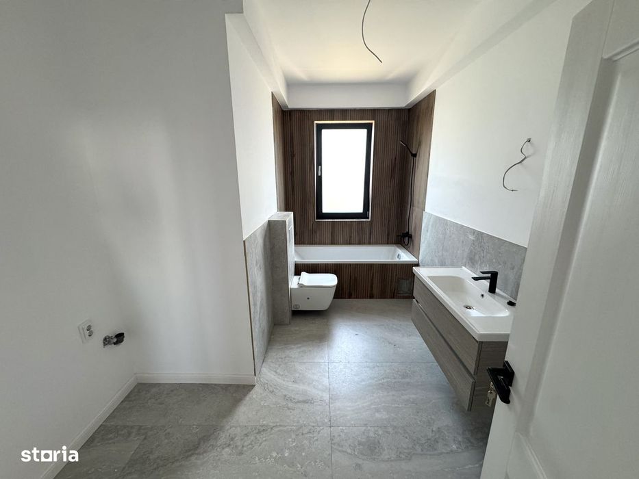 520 mp teren! 120 mp utili! CANALIZARE! Casa 4 camere, Miroslava