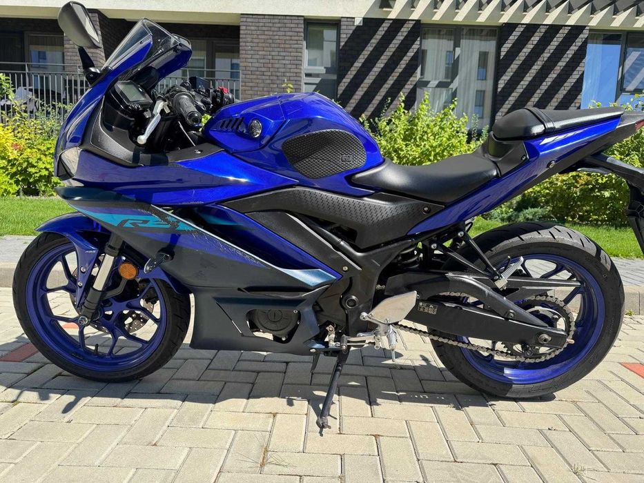 Yamaha YZF-R3 2024