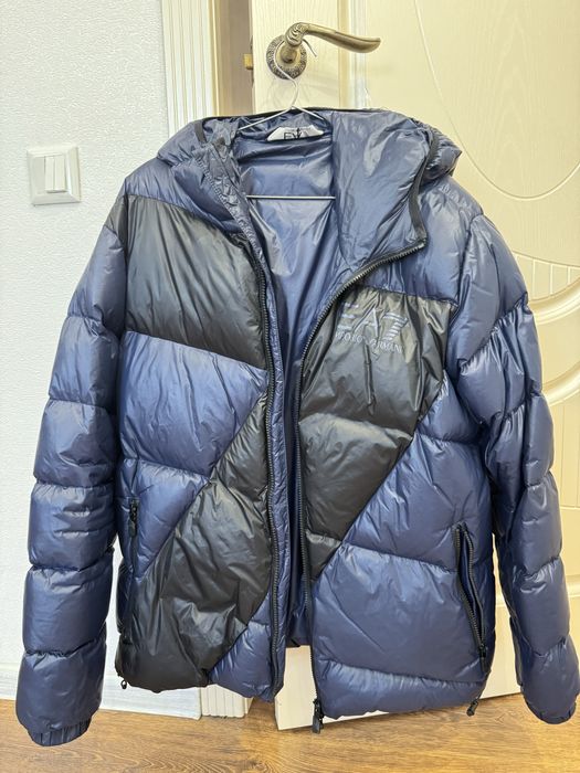 EA7 оригинал пуховик.