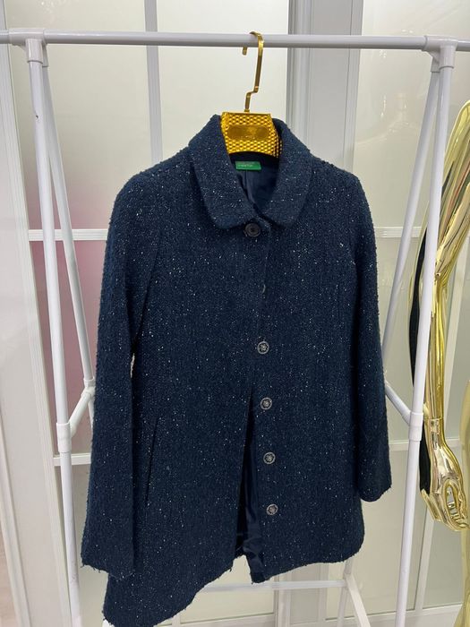 Стильное пальто бенеттон 10-11 лет