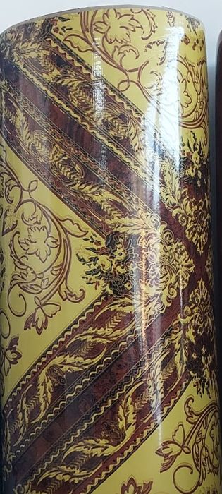 Linoleu Ff Gros 2mm grosime, lat 2m, lung 20m. fusta