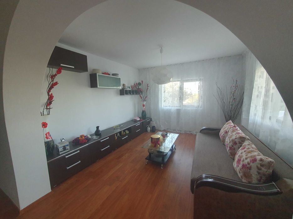 Teren - 16000 mp (parcele) si casa P+M - Baiceni, com. Cucuteni