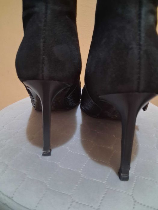 Боти от ест.кожа и лак