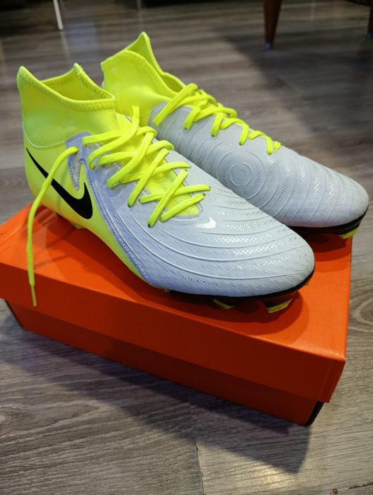 Nike Phantom Luna || Academy