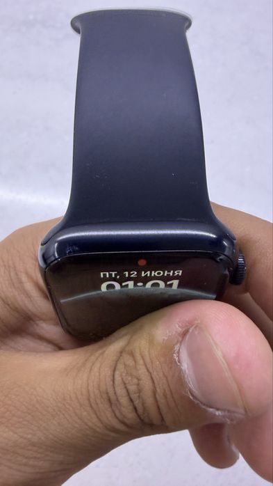 Iwatch 7 45m yaxshi xolatta