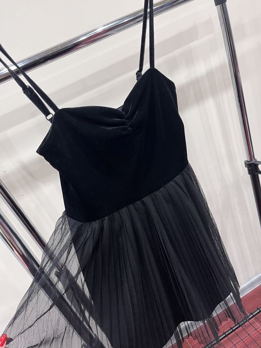 Кукленска рокля HM с тюл - хс размер